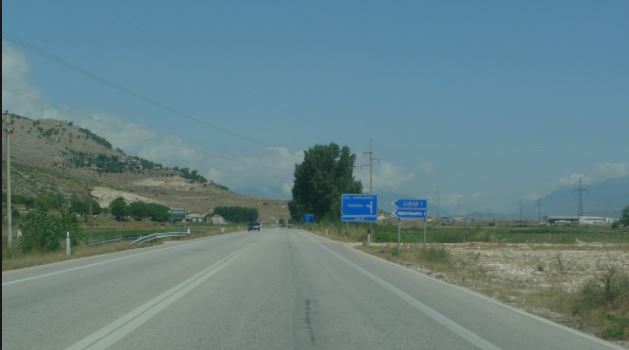 Sezoni turistik në Gjirokastër, masa për përmirësimin e infrastrukturës rrugore