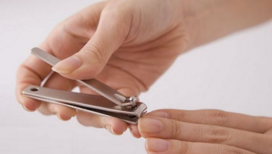 Mos i prisni kurrë thonjtë natën, ja pse