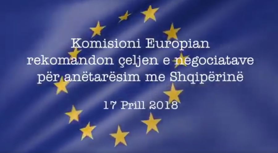 Himni Flamurit, ja ‘kurthi’ ku ra deputeti i Gjirokastrës (VIDEO)