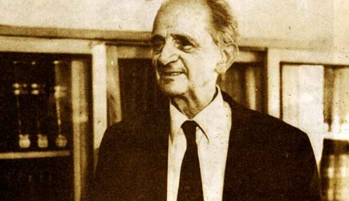 Nderohet gjuhëtari nga Gjirokastra. Eqrem Çabej përgjithmonë në oborrin e Akademisë së Shkencave (FOTO)