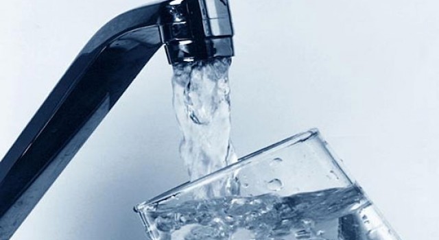 Rritet cmimi i ujit të pijshëm në Vlorë, pritet rritje edhe në Gjirokastër