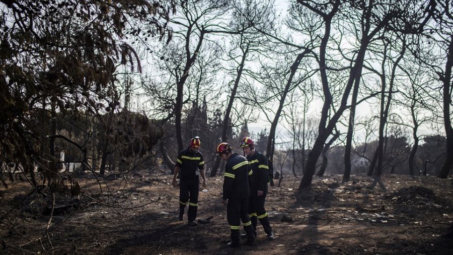 Greqia nis të varrosë 88 viktimat e zjarrit apokaliptik në Athinë