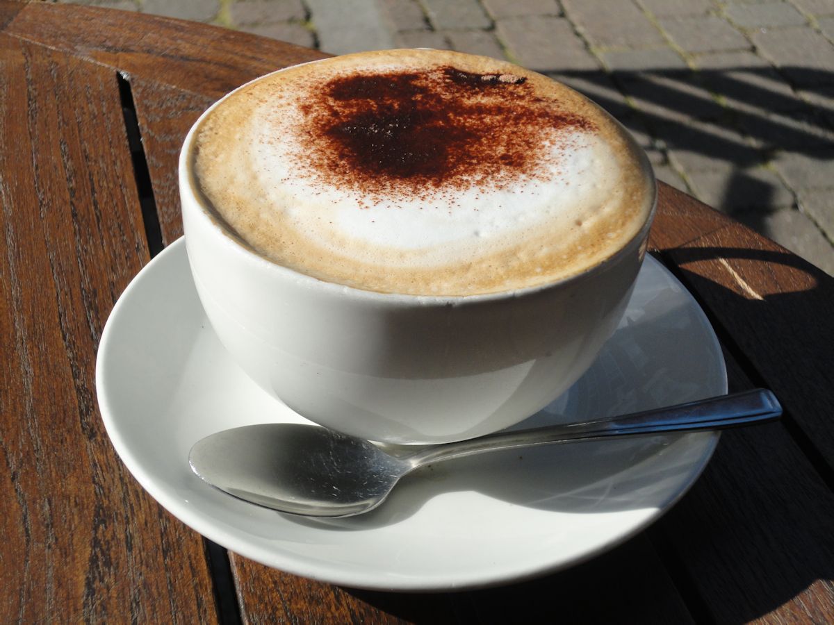 ‘Çmenden’ cmimet në jug, shihni sa kushton një kafe makiato (FOTO)