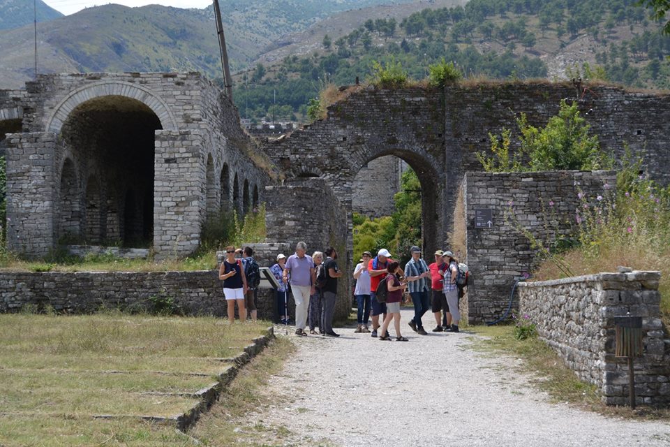 Bëhet ‘nami’ në Kalanë e Gjirokastrës, dalin shifrat e numrit të vizitorëve deri më tani (FOTO)