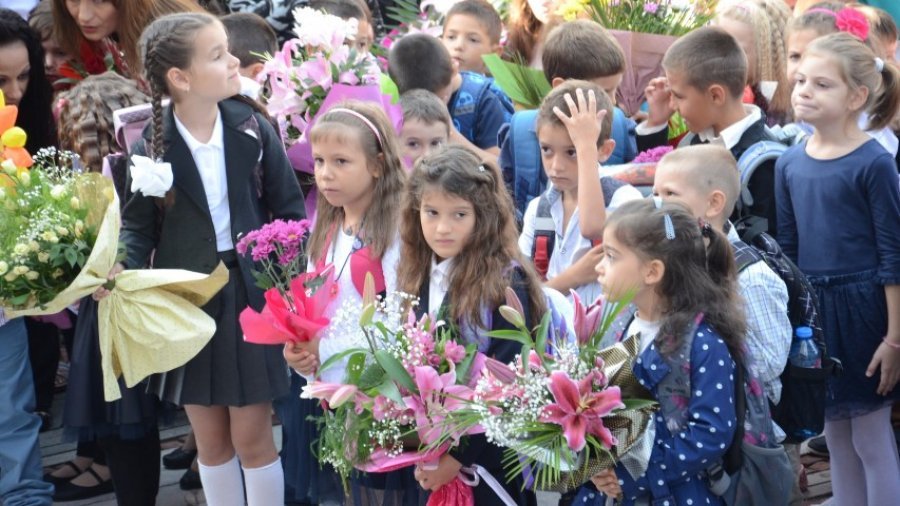 Del udhëzimi i Ministrisë së Arsimit, ja kur fillon shkolla dhe cilat janë datat e pushimeve