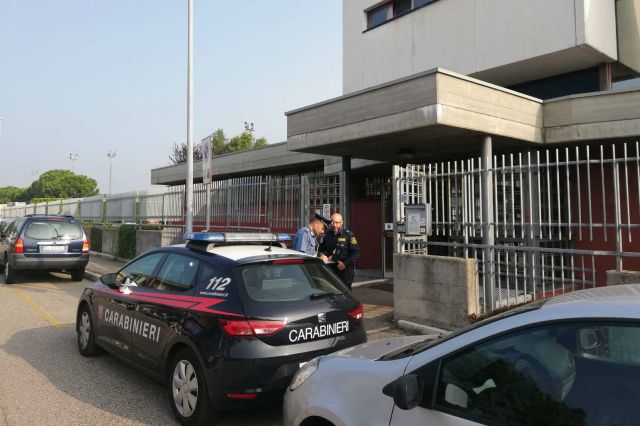 Skllavëronin punëtorët shqiptarë për 5 euro, arrestohen tre italianë