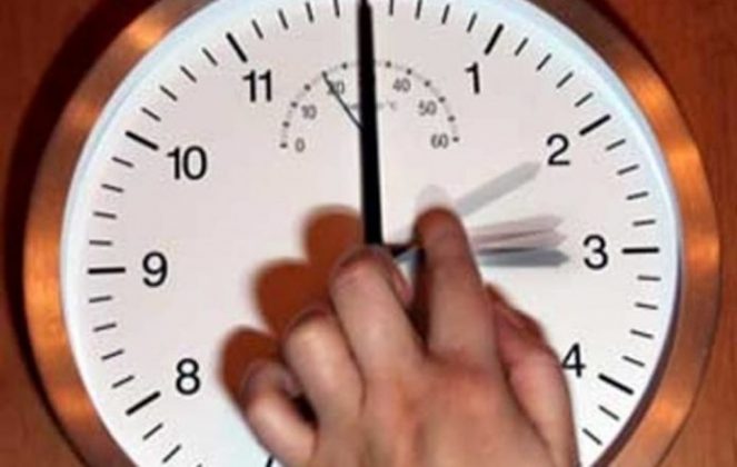 Sot ndryshon ora, do flemë një orë më shumë