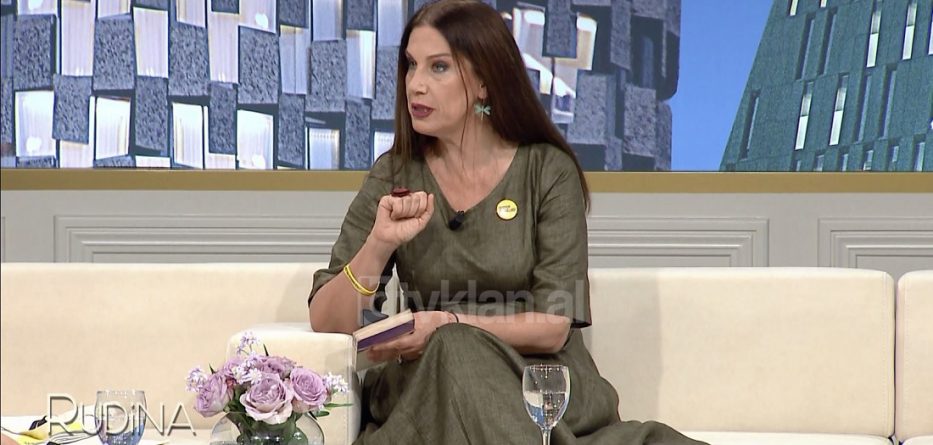 VIDEO/ Kumbaro rrëfen Gjirokastrën, Libohovën dhe postimin që shkaktoi ‘tërmet’ në rrjetet sociale