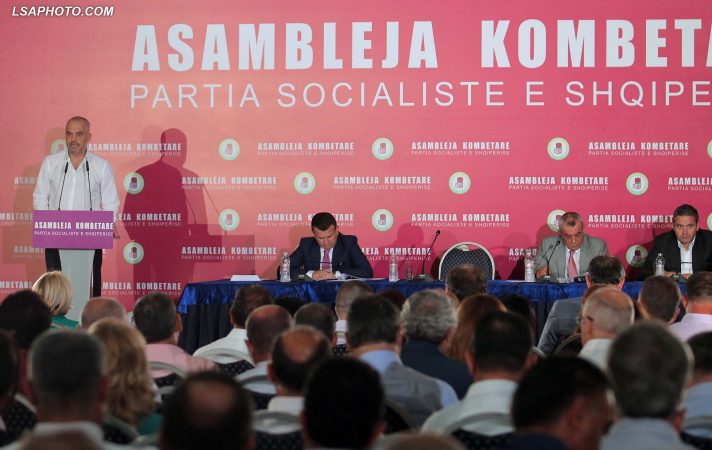 PS mbledh Kryesinë dhe Asamblenë. A do të ketë ndryshime në qeveri?