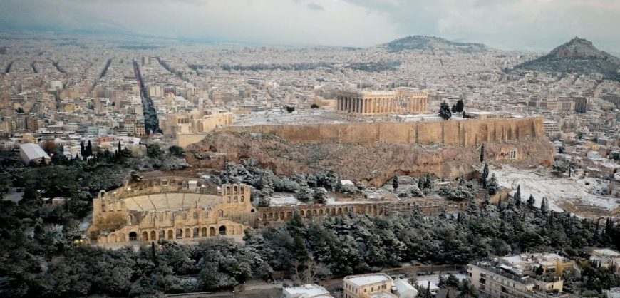 Dëbora mbulon Greqinë, izolohet një familje shqiptare. Trashësia e dëborës mbi 1 metër