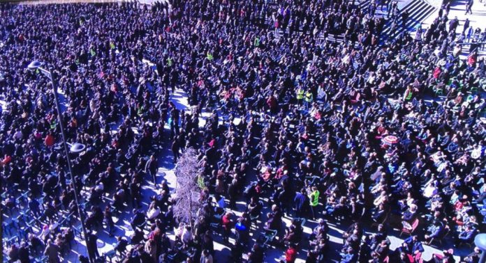 Ndiqni LIVE takimin e Ramës në Vlorë: Ne nuk jemi si ata (VIDEO)