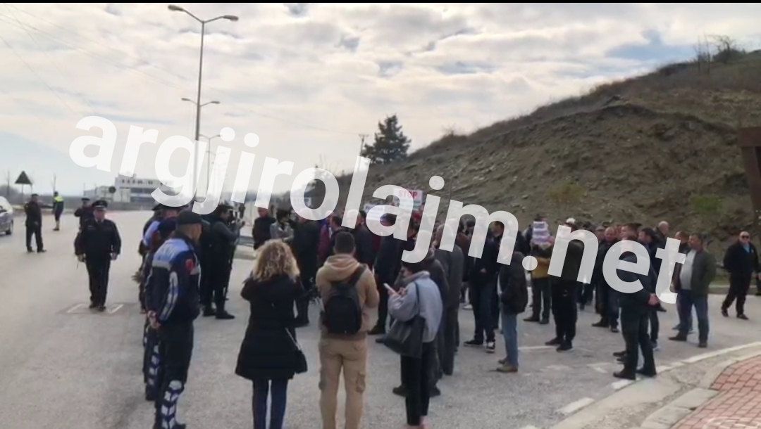 Gjirokastër, militantët e PD-së presin Ramën në Virua