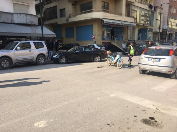 Aksident i rëndë, vdes 68-vjeçari