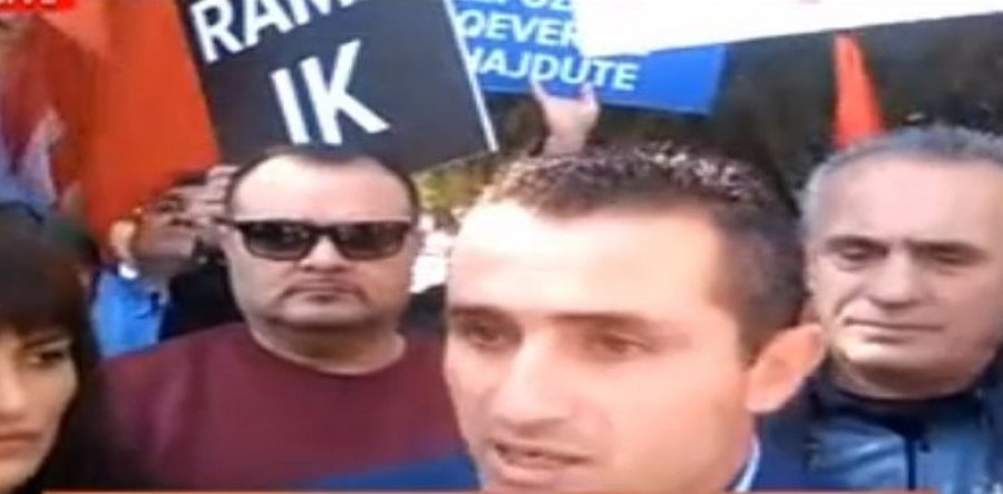 PD organizon protestë kundër Ramës para ambasadës shqiptare në Athinë