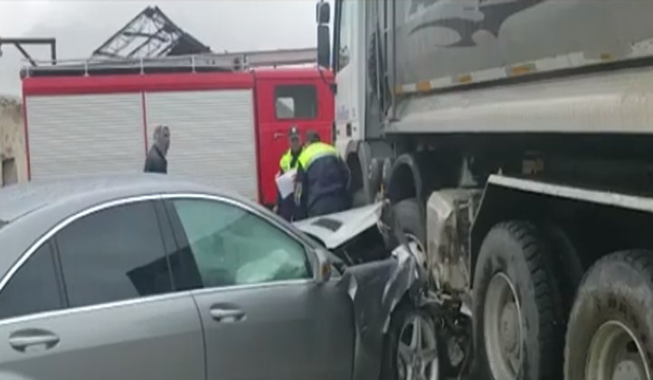 Aksident i frikshëm në Tepelenë