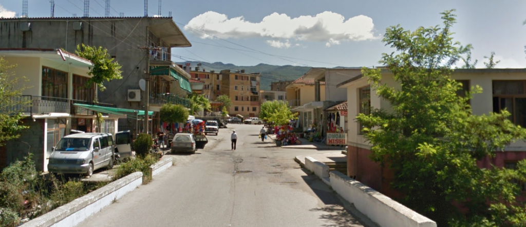 Pa patentë dhe me motor pa targa, arrestohet 18-vjeçari në Këlcyrë