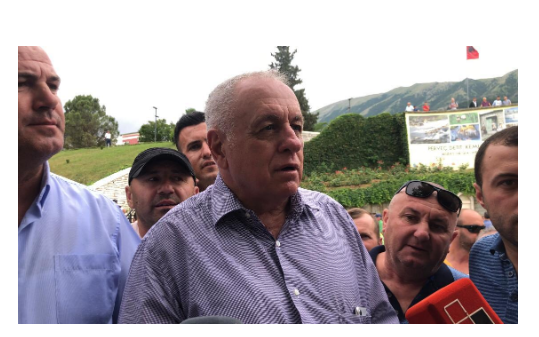 Tritan Shehu me punonjësit e Niko Shupulit: Edi Rama hyri i maskuar në Përmet nën garancinë e Tërmet Peçit (FOTO)