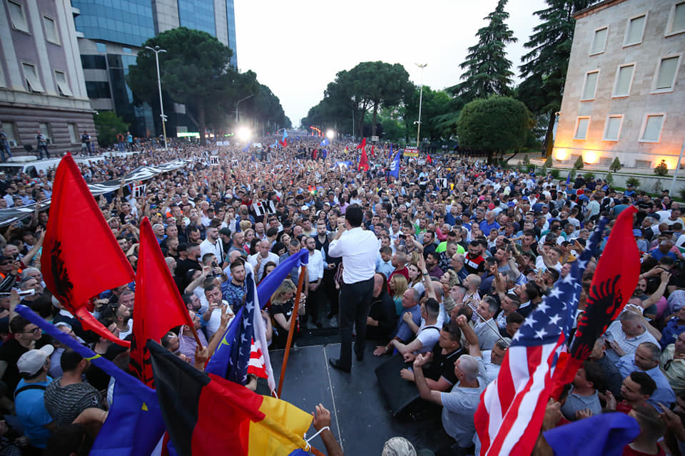 Basha: Boll më, Rama duhet të largohet…