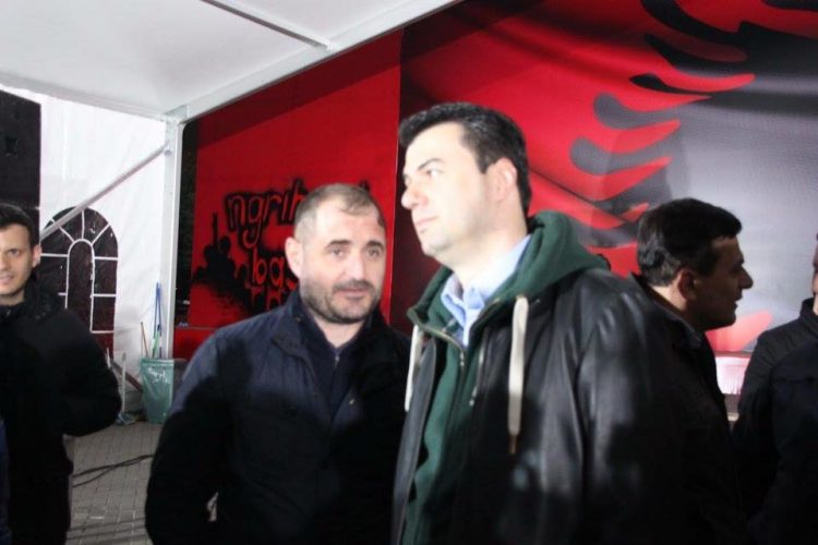 Çim Peka i kërkon Bashës dorëheqjen, nëse ndërkombëtarët njohin zgjedhjet