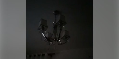 VIDEO/ Shihni si tundet abazhuri nga lëkundjet e tërmetit