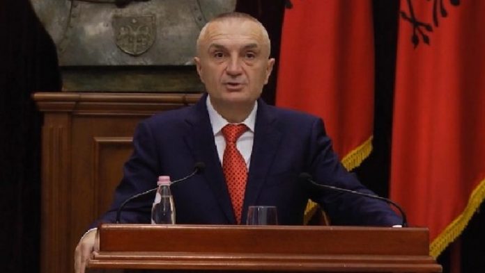 Meta sulmon ndërkombëtarët: Mos u tallni me ne, çështjet duhet të zgjidhim vetë si burra shteti