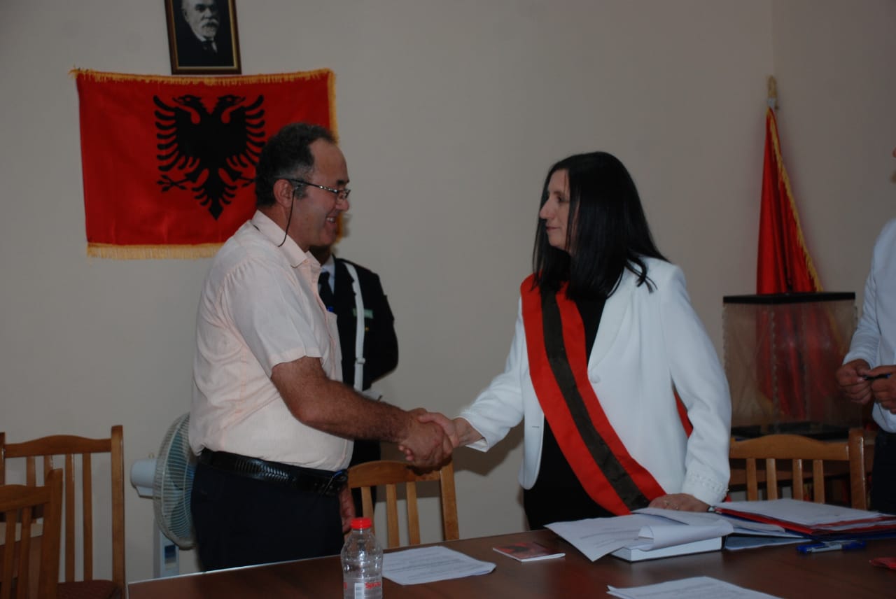 Konstituohet Këshilli Bashkiak Libohovë, Luiza Mandi merr mandatin e dytë (FOTO)