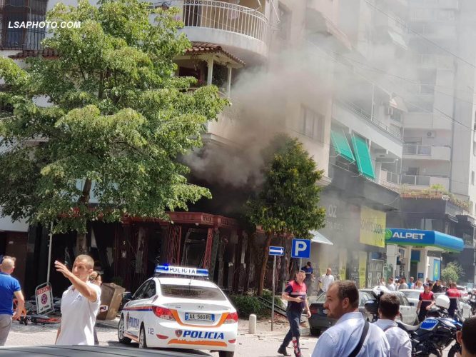 Tronditet Tirana, 3 vajza të plagosura nga shpërthimi në ish-Bllok (VIDEO)