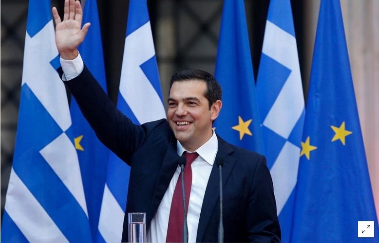 Tsipras pranon humbjen në zgjedhje, uron Kryeministrin e ri të Greqisë