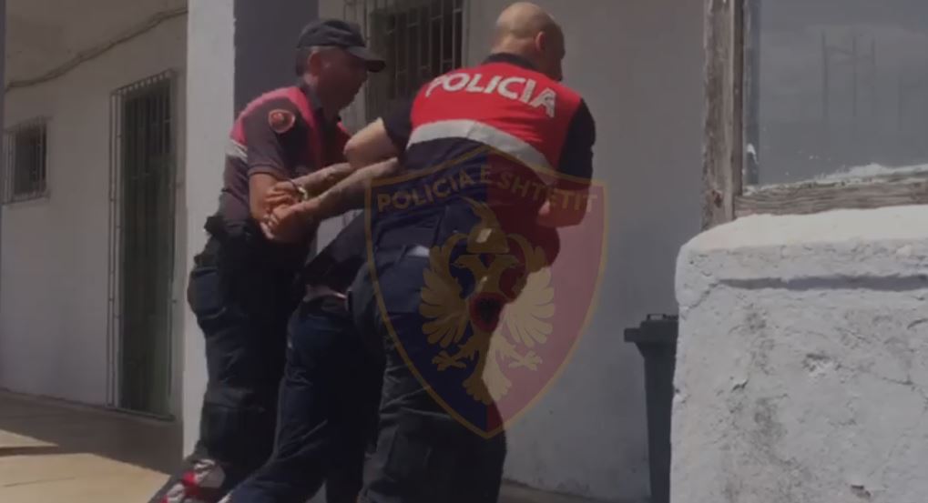 Përplasje me armë, policia parandalon ngjarjen e rëndë