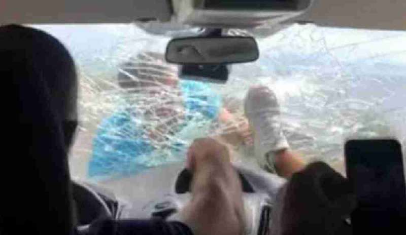 “U ka rënë vapa në kokë”, mediat italiane shkruajnë për dhunën e Mihal Kokëdhimës ndaj turistëve