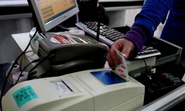 Shkarkohet zyrtari i lartë i Hetimit Tatimor