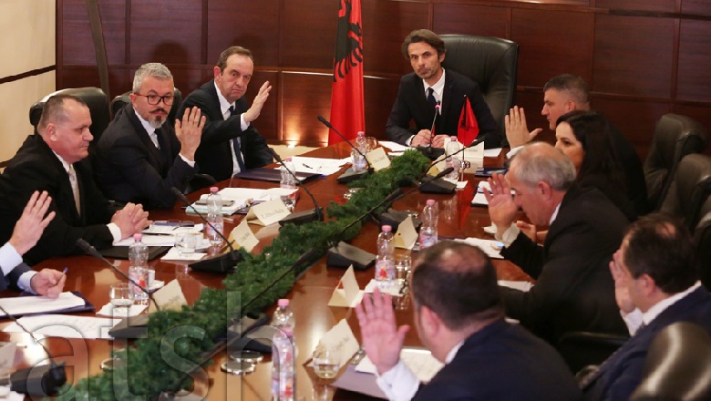 Miratohet lista/ Këta janë tre kandidatët për prokuror të përgjithshëm (FOTO)