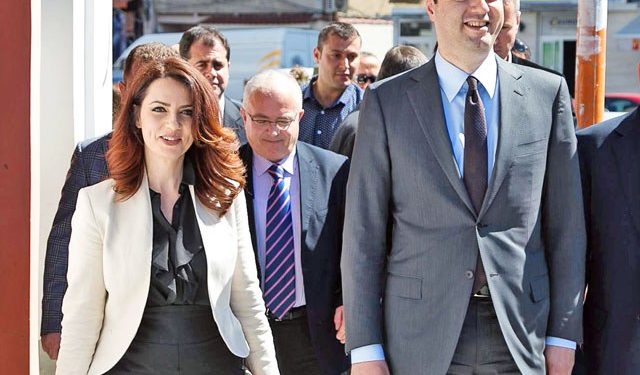 Grida Duma një kryeministre e Shqipërisë ose armike e Bashës