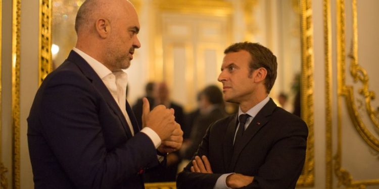 Macron shpëtoi Edi Ramën