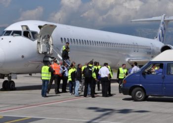 Iu refuzua azili, rikthehen nga Franca 120 shqiptarë