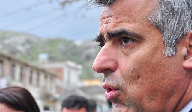 Vangjel Dule në delir: Po terrorizohet minoriteti në Gjirokastër e Sarandë. Rama është frymëzuesi i kësaj praktike