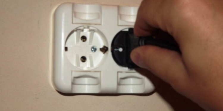 Gruaja që humbi jetën nga korrenti në Sarandë, një e moshuar nga Memaliaj (Emri)