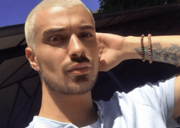 Grimieri shqiptar e pranon se është gay