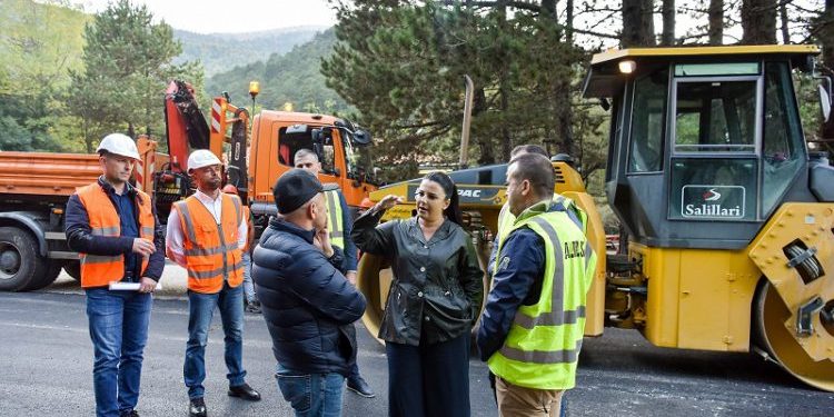 Rehabilitohet rruga e Llogarasë