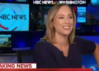 VIDEO/ Gazetarja ndërpret lajmet sepse në studio hyn djali i saj