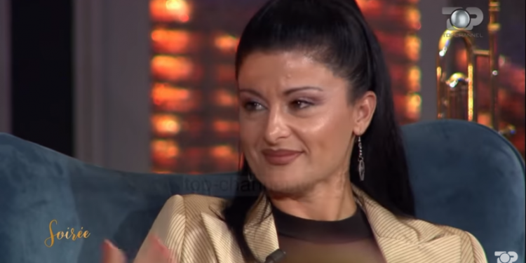 “O çuna pushoni a ia q***”, gazetarja që shau në emision tregon çfarë i ndodhi pas publikimit të videos