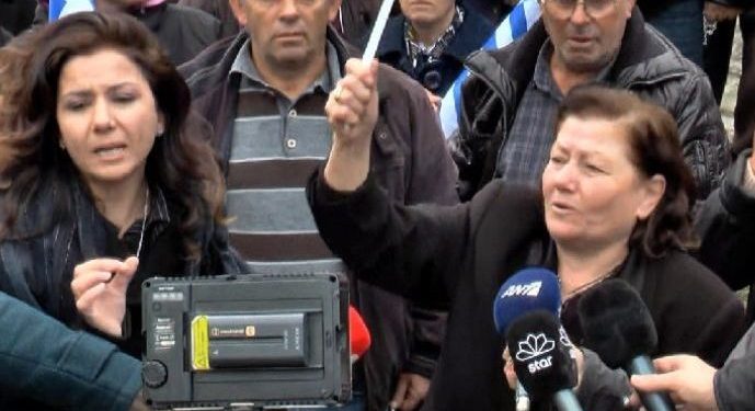 Akuzat për policinë, pamjet që nxjerrin blof nënën e Kacifasit (VIDEO)