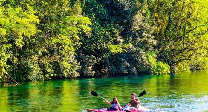 Turizmi në Zonat e Mbrojtura, më shumë se 900 mijë vizitorë vetëm në periudhën janar-shtator. Syri i Kaltër mes bukurive më të kërkuara