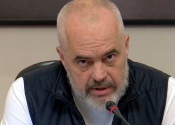 Kryeministri Rama bën thirrje: Mos dërgoni më ndihma, s’kemi ku i depozitojmë