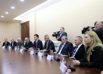Meta nis takimin me partitë opozitare (VIDEO)