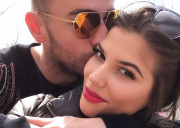 Stresi fotografohet duke puthur një femër tjetër (FOTO)