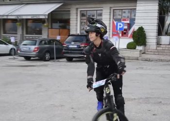 “Urban Downhill” në Gjirokastër, çmimin e parë e merr një djalë nga Kosova
