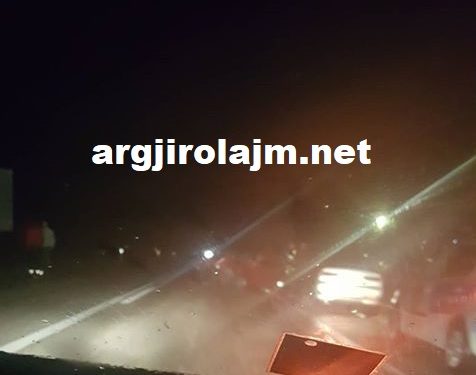 Aksident në autostradën Gjirokastër- Kakavijë, përplasen dy automjete pranë Dervicianit (FOTO)