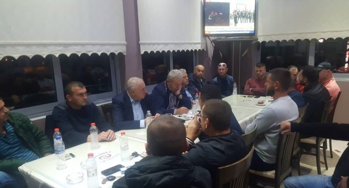 Tritan Shehu e Dasho Aliko mbledhin burrat e PD-së në Lazarat