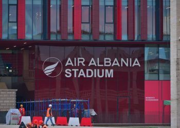 “Një xhevahir i vërtetë”, presidenti i UEFA-s i mahnitur nga “Air Albania Stadium”
